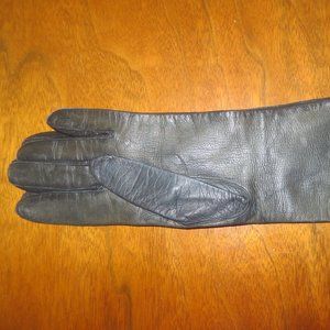 Vintage long black leather gloves